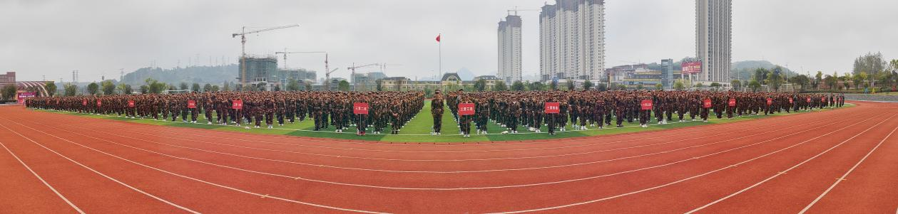 喜迎学子 共谱华章｜学院举行2021级新生军训动员大会暨开学第一课